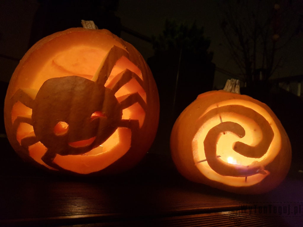 Curving pumpkin cute spider and Moana heart of Te Fiti