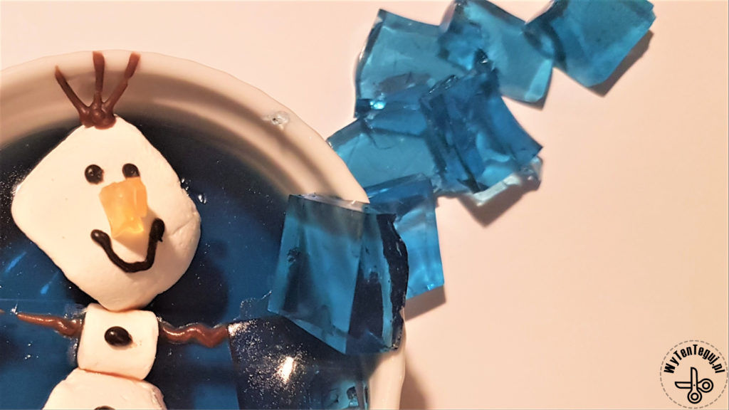 Ice cubes out of blue jelly