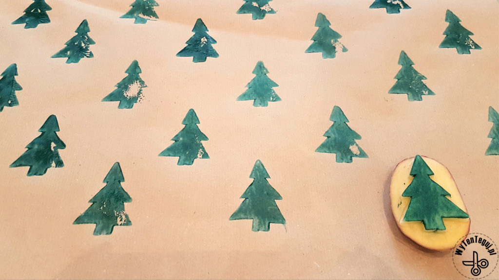 potato stamps and Christmas wrapping paper DIY