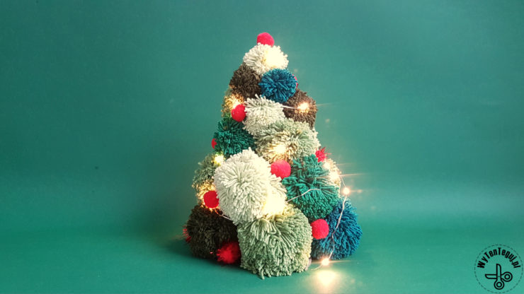 Pom pom Christmas tree with lights