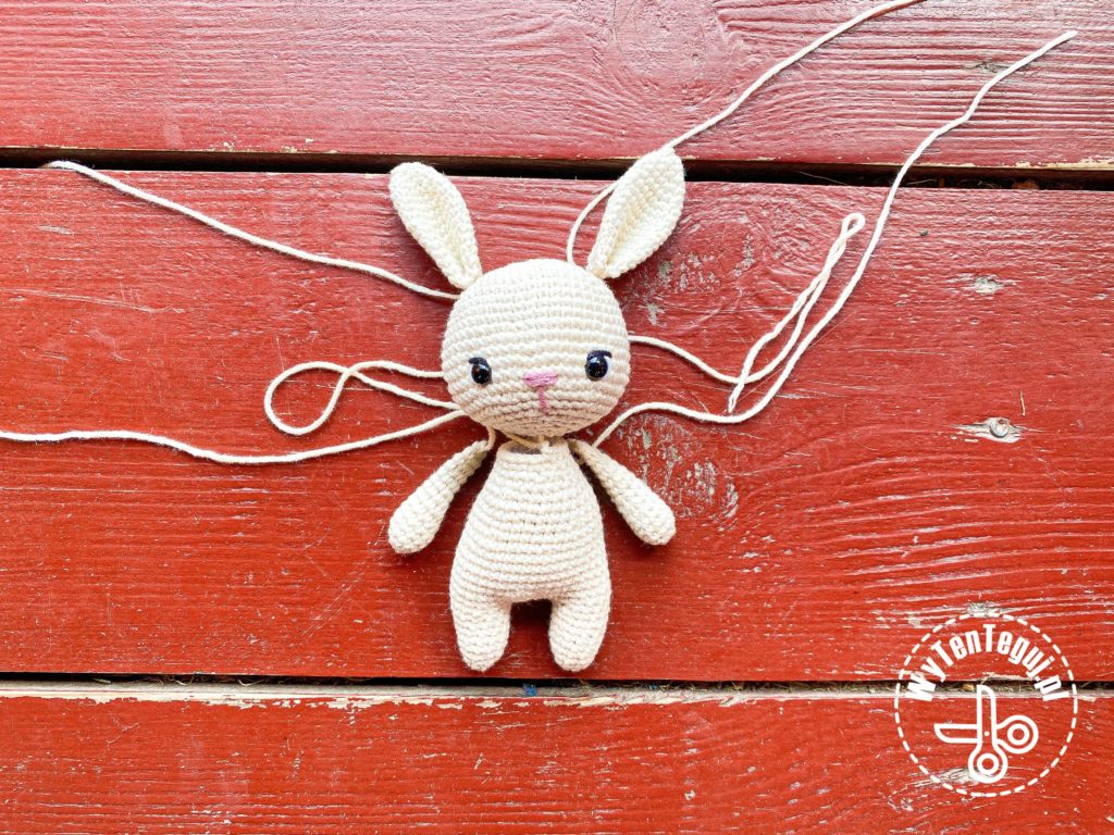 Crochet bunny - to sew