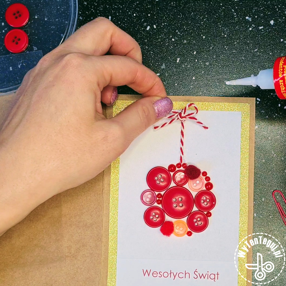 How to make Christmas card using buttons