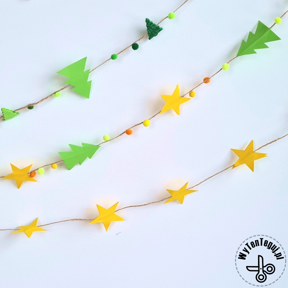 Easy paper Christmas garland