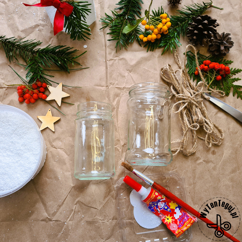 How do you make Christmas lantern jars?