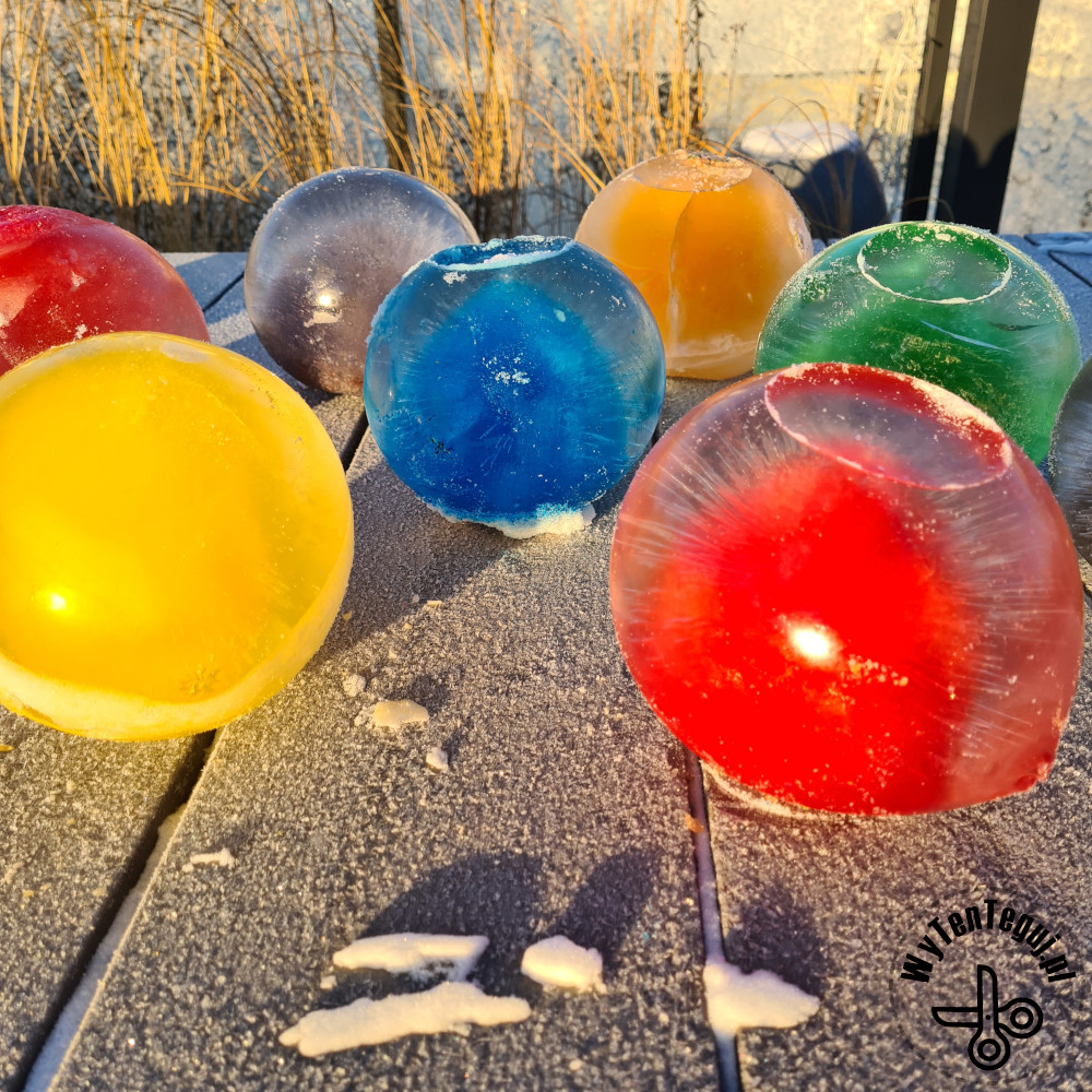 Color ice balls