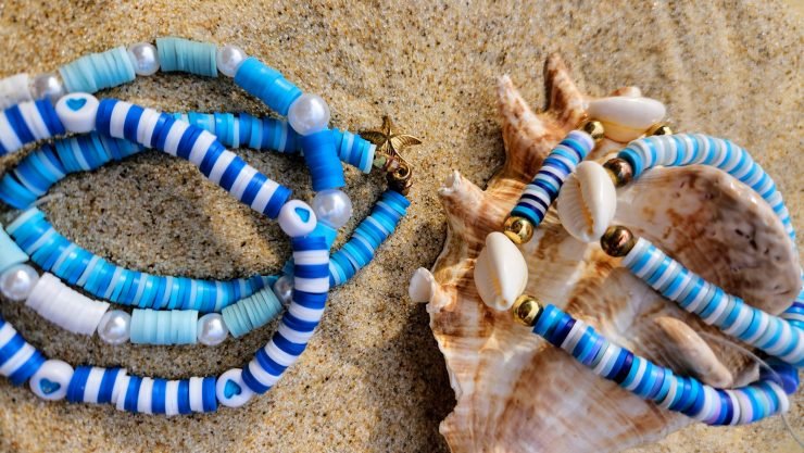 bransoletki z płaskich koralików