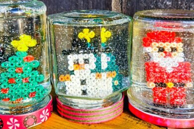 Kula śnieżna ze słoika i koralików