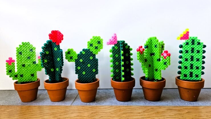 kaktusy z koralików do prasowania
